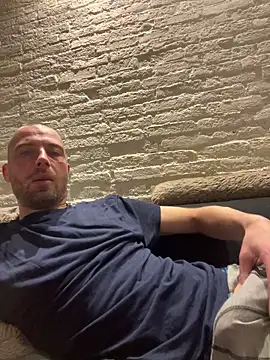 Rotteei1 online show from March 6, 6:41 am