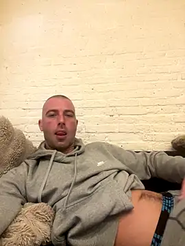 Rotteei1 online show from December 22, 8:47 am