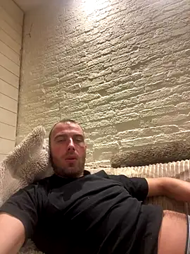 Rotteei1 online show from December 18, 7:40 pm