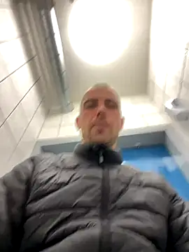 Rotteei1 online show from November 11, 2:56 pm