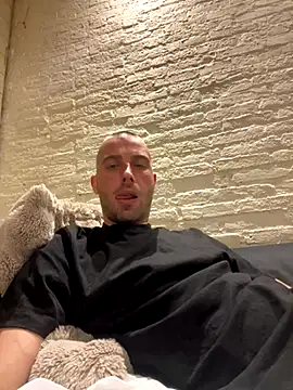 Rotteei1 online show from November 29, 6:52 pm