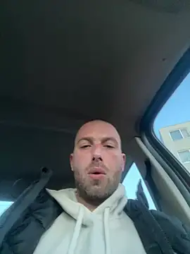 Snapshot of Rotteei1 chatting on February 14, 5:02 pm Rotteei1 online show from February 14, 5:02 pm