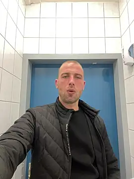 Rotteei1 online show from April 14, 2:00 pm