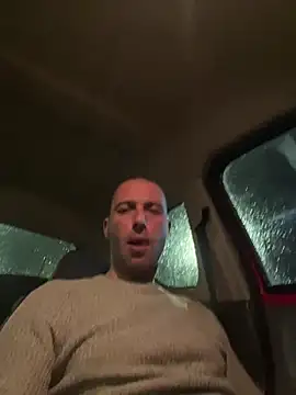 Snapshot of Rotteei1 chatting on February 3, 6:24 pm Rotteei1 online show from February 3, 6:24 pm