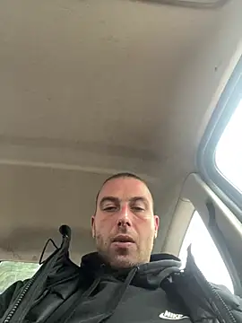 Rotteei1 online show from April 2, 4:35 pm