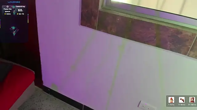 Nikki  uwu online show from April 9, 4:13 pm