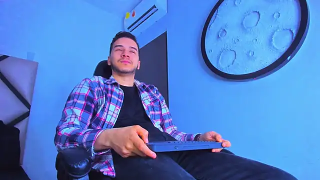 mike 257 online show from January 7, 11:59 am