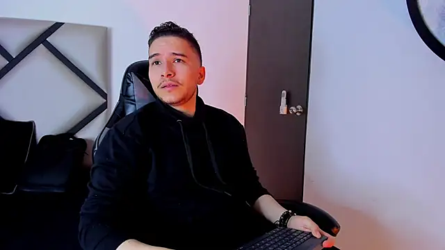 mike 257 online show from October 25, 12:04 pm