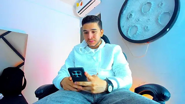 mike 257 online show from January 14, 12:09 pm