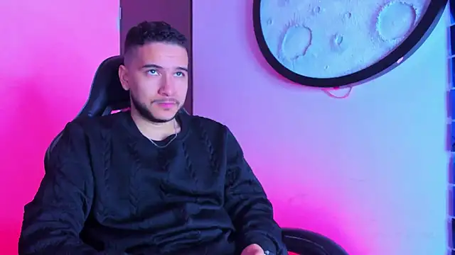 mike 257 online show from April 13, 11:47 am