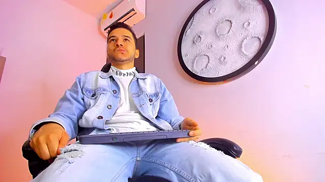 mike 257 online show from January 13, 11:47 am