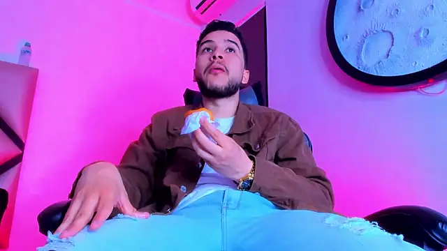 mike 257 online show from April 4, 11:50 am