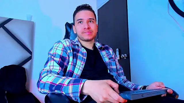 mike 257 online show from November 7, 12:21 pm