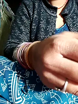 Hot cauple indian online show from February 21, 1:29 am