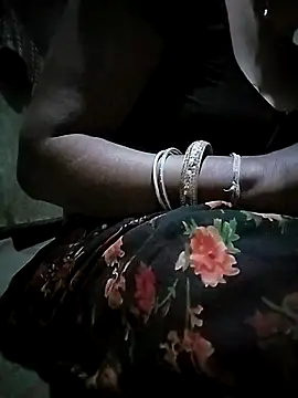 Hot cauple indian online show from March 15, 6:42 am