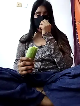 Hot Angle online show from April 5, 12:56 pm