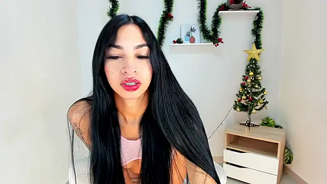 Snapshot of ZAYDA_KAJER chatting on December 15, 8:25 pm ZAYDA KAJER online show from December 15, 8:25 pm