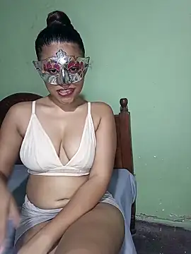 Snapshot of tinu_shalsha chatting on April 6, 3:13 pm tinu shalsha online show from April 6, 3:13 pm