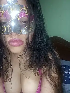 Snapshot of tinu_shalsha chatting on January 13, 5:28 pm tinu shalsha online show from January 13, 5:28 pm