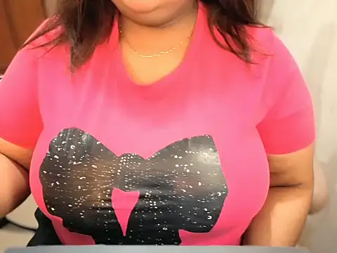 Snapshot of blackpearl____ chatting on February 10, 11:42 am blackpearl online show from February 10, 11:42 am