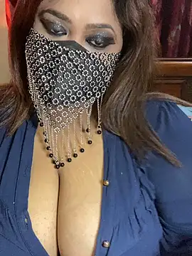 Snapshot of blackpearl____ chatting on December 22, 5:24 pm blackpearl online show from December 22, 5:24 pm