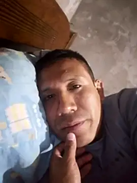 Snapshot of Juan199134 chatting on March 2, 4:02 am Juan199134 online show from March 2, 4:02 am