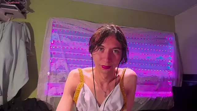 najimi uwu online show from November 27, 1:06 am