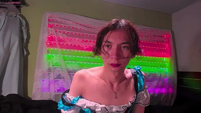 najimi uwu online show from November 28, 12:11 am