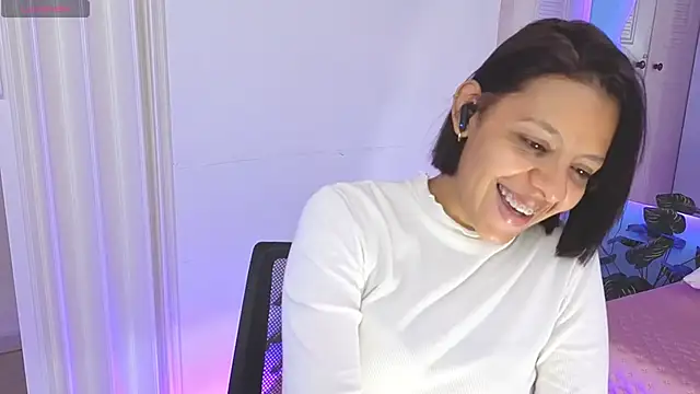 Aria Russo online show from February 24, 3:35 pm