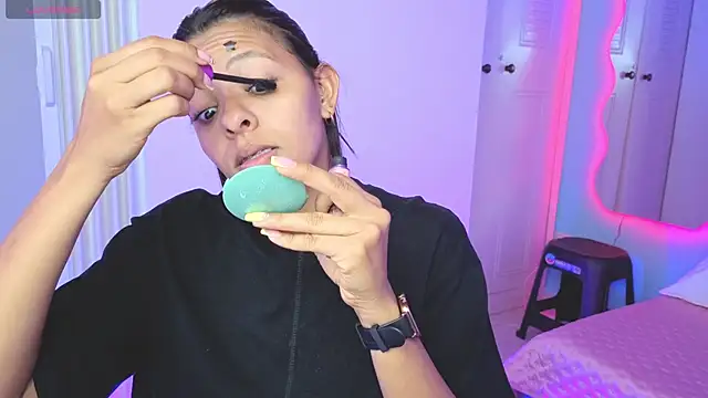 Aria Russo online show from March 28, 2:51 pm