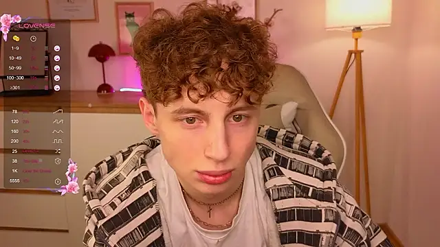 crisp1n online show from February 17, 7:05 am