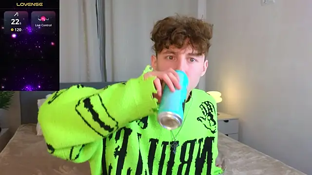 crisp1n online show from October 22, 3:11 pm