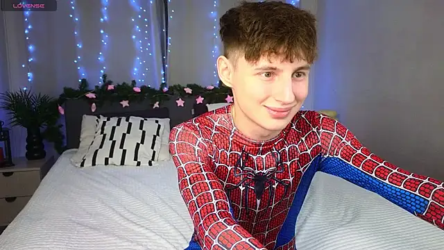 crisp1n online show from December 3, 2:49 pm