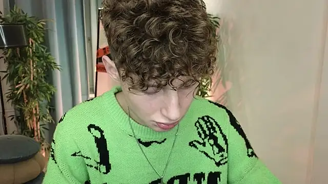 crisp1n online show from November 13, 4:00 pm