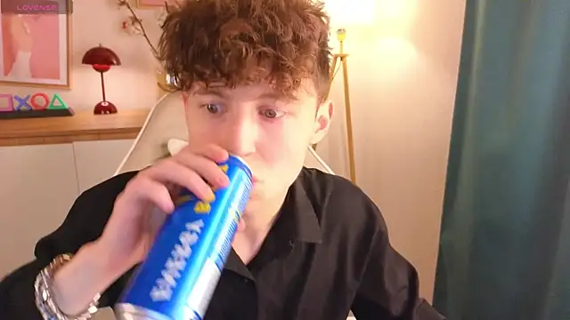 crisp1n online show from November 14, 6:55 pm