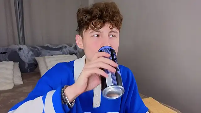 crisp1n online show from November 5, 3:04 pm