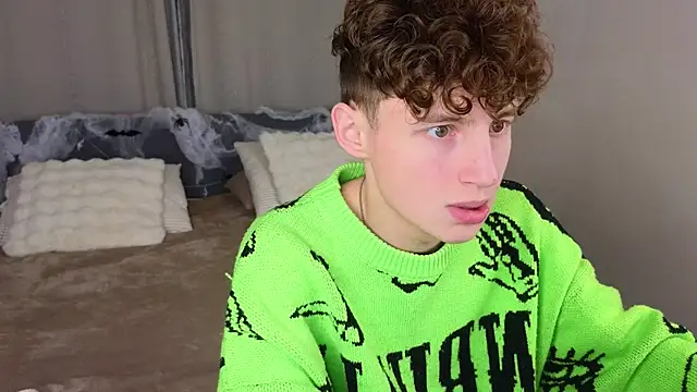 crisp1n online show from November 6, 2:54 pm