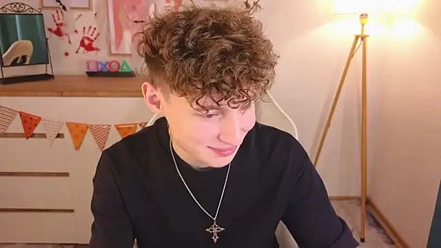 crisp1n online show from October 29, 3:44 pm