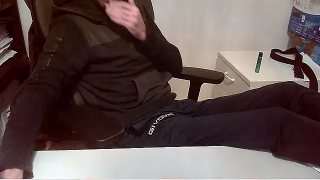 topg84 online show from November 18, 5:38 pm