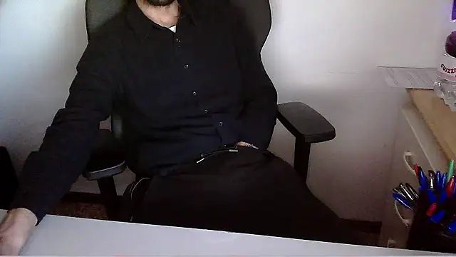 Snapshot of topg84 chatting on May 19, 5:20 pm topg84 online show from May 19, 5:20 pm