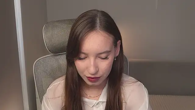 Snapshot of WhyEmmyCry chatting on July 3, 5:36 am WhyEmmyCry online show from July 3, 5:36 am