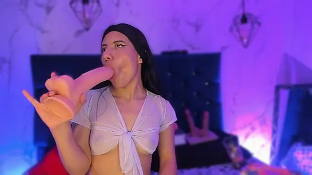 Snapshot of Dakotaa_Johnson chatting on November 19, 6:41 pm Dakotaa Johnson online show from November 19, 6:41 pm