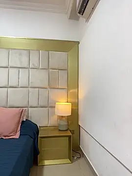 IsabellaDarrell ts online show from February 8, 1:53 pm