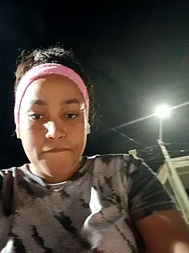 Snapshot of NahomiWalker_ chatting on November 5, 11:30 pm NahomiWalker online show from November 5, 11:30 pm