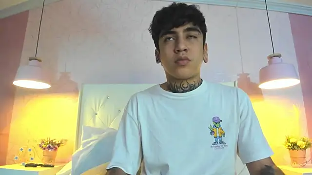 Snapshot of SantiOlsen chatting on November 27, 12:16 pm SantiOlsen online show from November 27, 12:16 pm