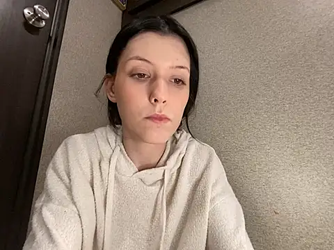 Thedeepwebcutie online show from June 17, 6:02 am