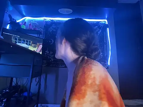 Thedeepwebcutie online show from May 4, 8:17 am
