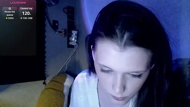 Thedeepwebcutie online show from November 15, 7:56 am