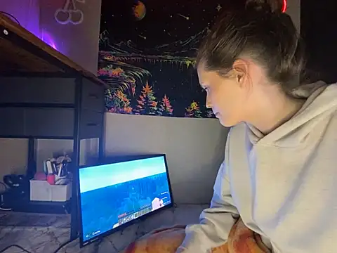 Thedeepwebcutie online show from March 6, 12:27 am