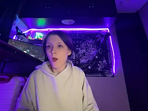 Thedeepwebcutie online show from May 9, 3:43 am